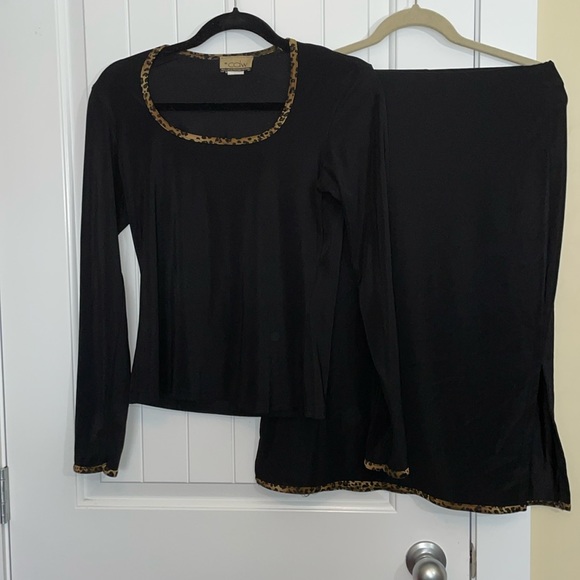 Skirt & Top Set - Picture 1 of 5